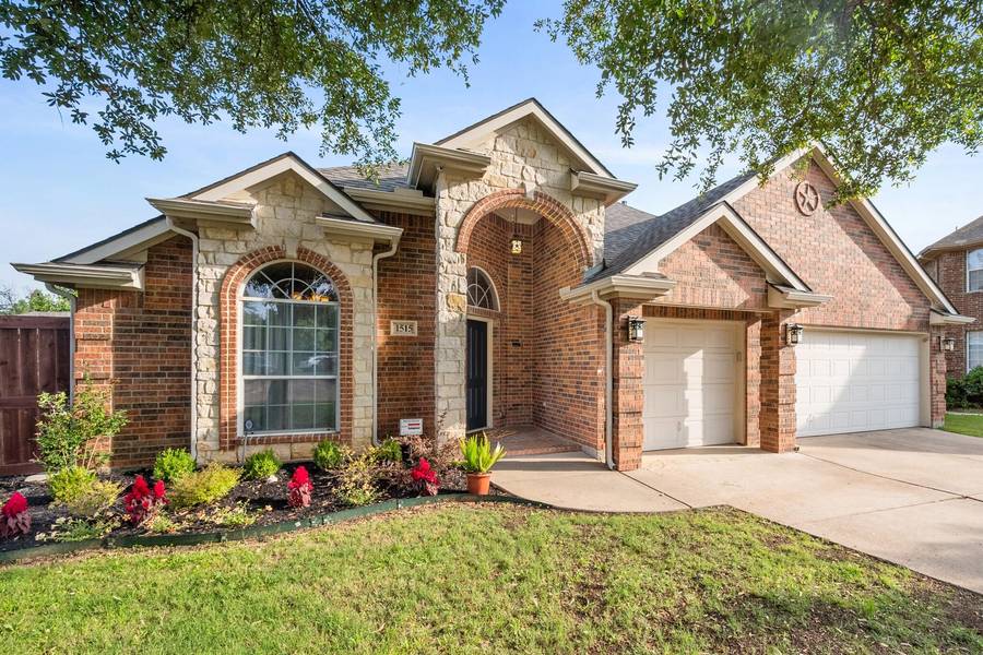 1515 Parkside Drive, Mansfield, TX 76063