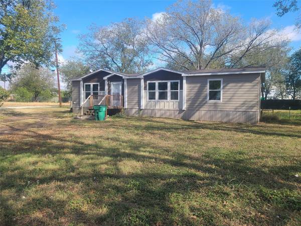 307 S Camden Street, Dublin, TX 76446