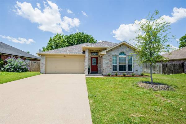 1309 Rye Glen Drive, Midlothian, TX 76065