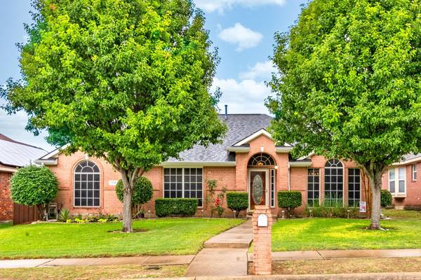 1136 Essex Drive, Cedar Hill, TX 75104