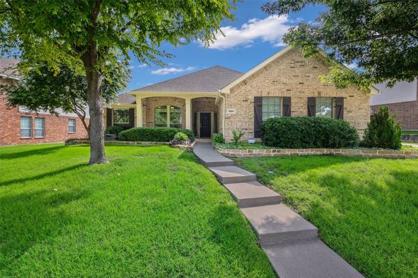 520 Hampton Drive, Fate, TX 75087