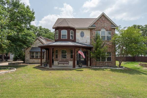 112 Woodland Drive, Krugerville, TX 76227