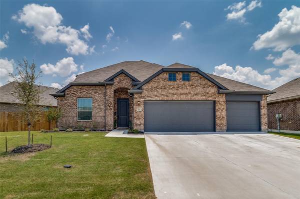 501 Williams Way, Van Alstyne, TX 75495