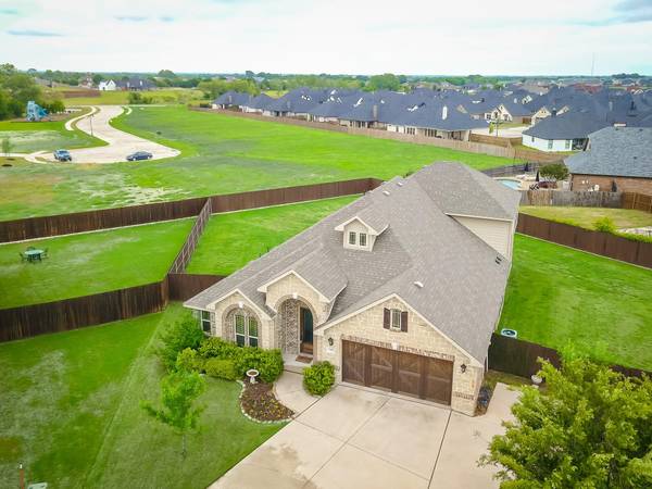 336 Tumbleweed Trail,  Waxahachie,  TX 75165