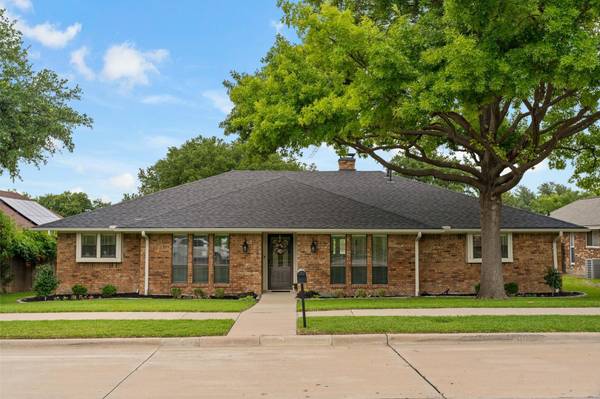 1305 Tierra Calle, Carrollton, TX 75006