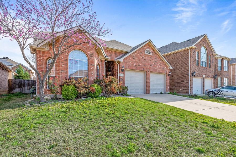 2749 Cedar Ridge Lane, Fort Worth, TX 76177