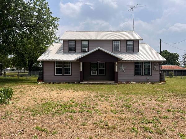 108 N Kickapoo Street, Lipan, TX 76462