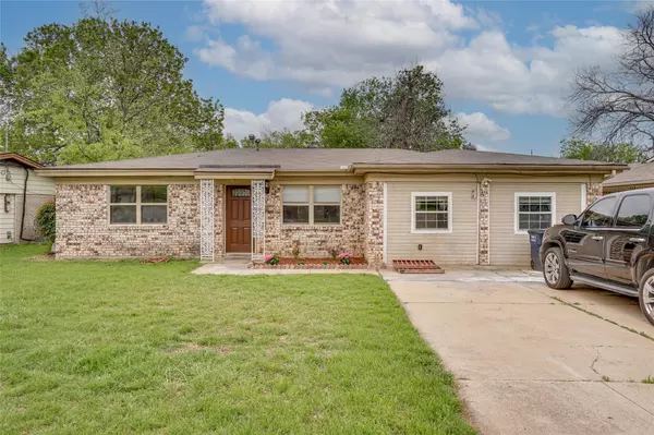 2101 Bettibart Street, Fort Worth, TX 76134