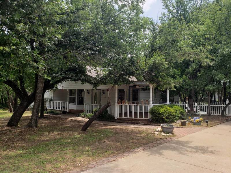 2615 Cypress Street, Granbury, TX 76048