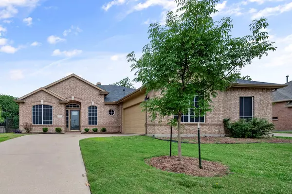 1013 Wilderness Trail, Crowley, TX 76036