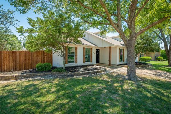 1324 Crestview Drive, Allen, TX 75002