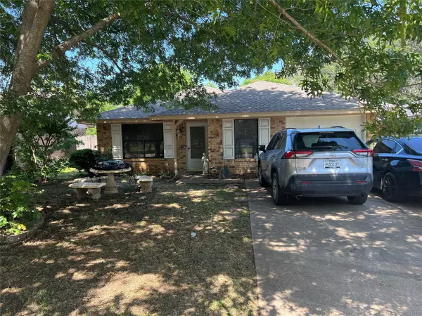 703 S 5th Street, Midlothian, TX 76065