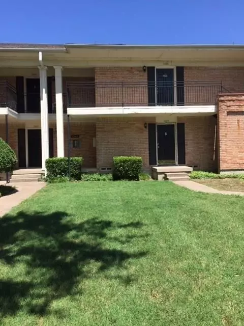 Fort Worth, TX 76116,5063 Ridglea Lane #1003