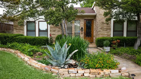 Plano, TX 75075,3913 Fall Wheat Drive