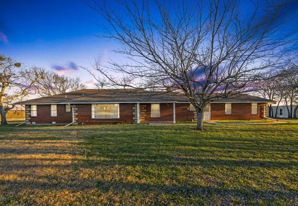 6168 State Highway 22, Hillsboro, TX 76645