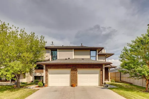 Calgary, AB T2W 3Z5,56 Cedardale CRES SW