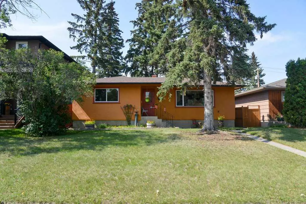 Calgary, AB T3E 4N9,3628 Richmond RD SW