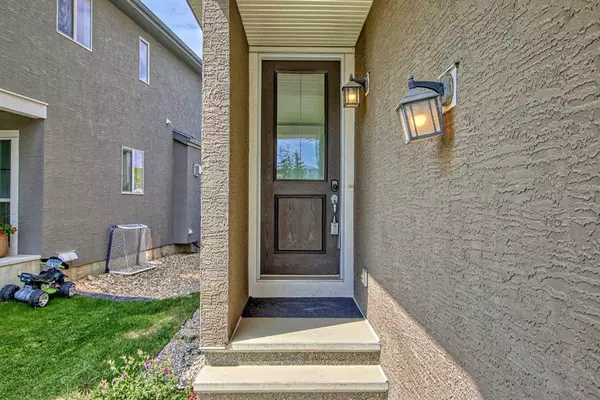 Calgary, AB T3G 4N6,108 Arbour Butte CRES NW