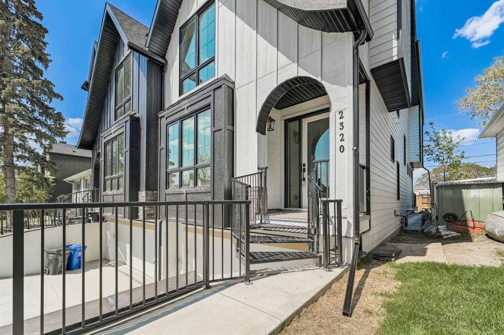 Calgary, AB T2N 3N6,2322 Westmount RD NW