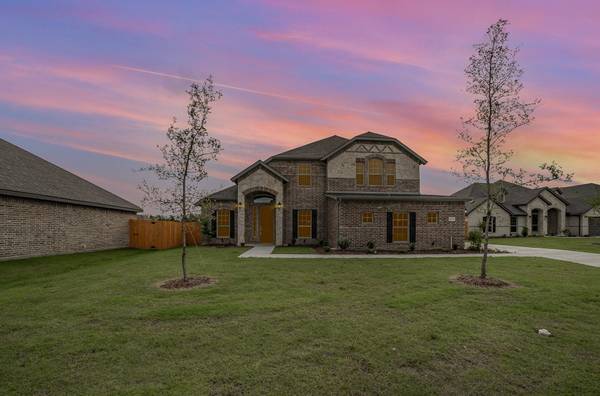 612 Candace Drive, Desoto, TX 75115