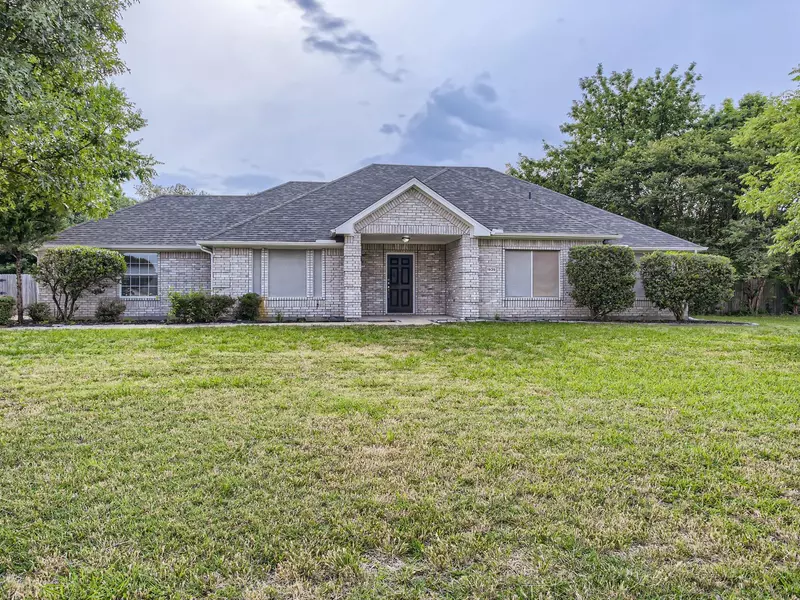 1935 Sterling Court, Rockwall, TX 75032