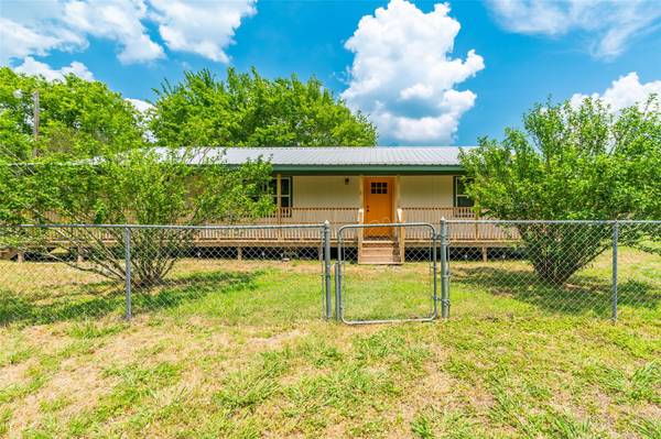 Cooper, TX 75432,901 10th Street