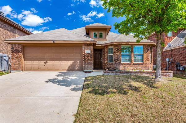 8017 Cedar Lake Lane, Fort Worth, TX 76123