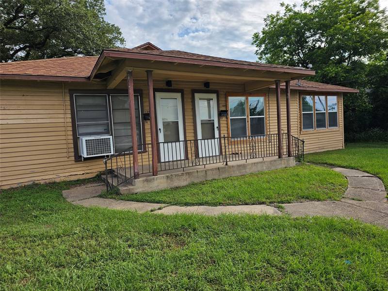 1204 Live Oak Street, Commerce, TX 75428