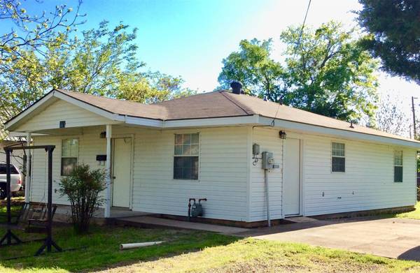 301 S 11th Street, Honey Grove, TX 75446