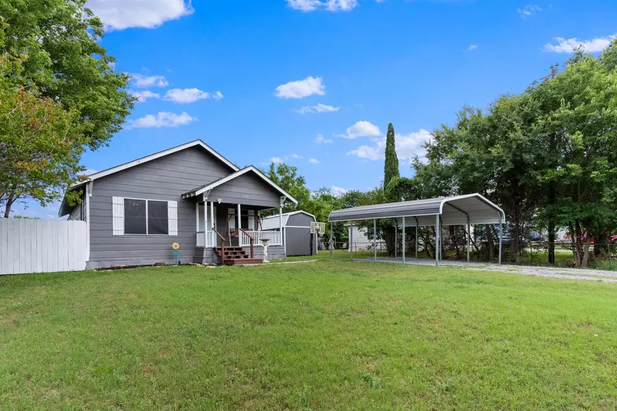 1111 S Interurban Street, Anna, TX 75409