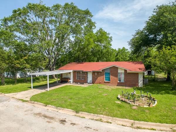 405 Pine Street, Malakoff, TX 75148