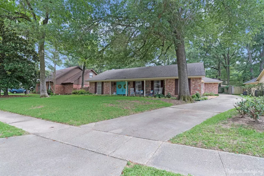 546 Dunmoreland Drive, Shreveport, LA 71106