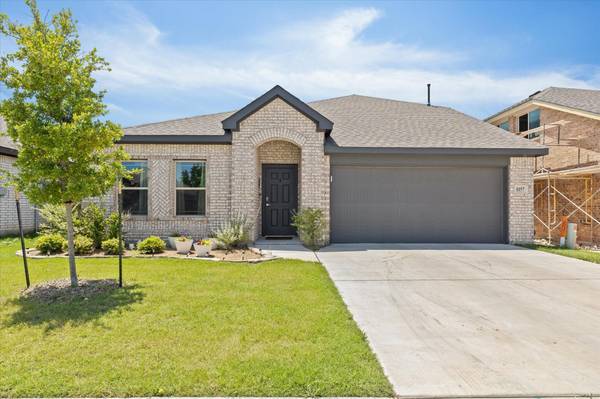 1157 Country Glen Drive,  Godley,  TX 76044