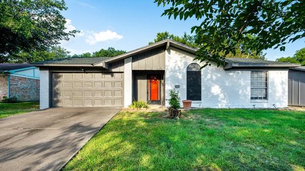 1213 Venus Street, Cedar Hill, TX 75104