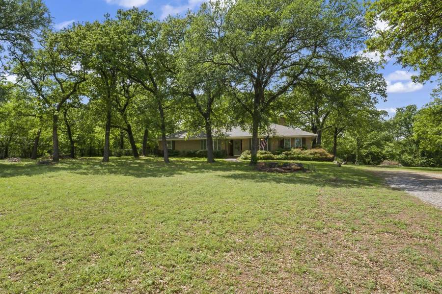 403 Meadowlark Lane, Shady Shores, TX 76208