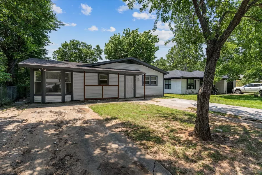 2908 W Elm Street, Denison, TX 75020