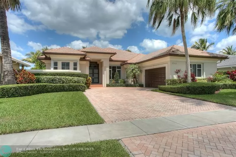 11043 Blue Palm St, Plantation, FL 33324