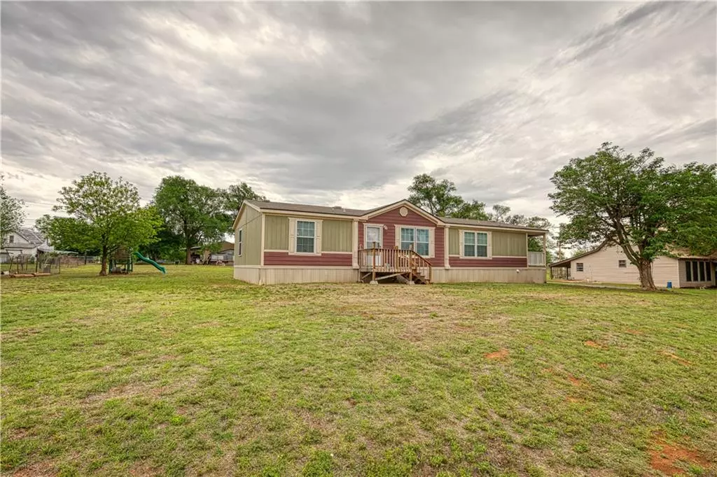 Butler, OK 73625,522 S Ames Avenue