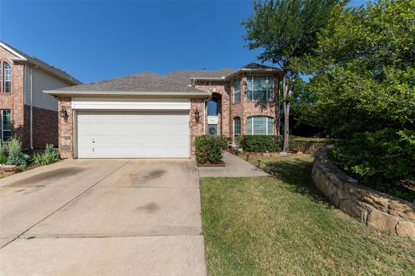 2117 Golden Oak Drive, Bedford, TX 76021