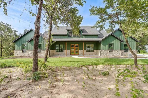 317 Zion Forest Trail, Poolville, TX 76087