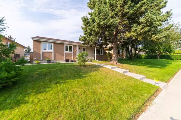 Calgary, AB T2A 3H3,1075 Marcombe CRES NE