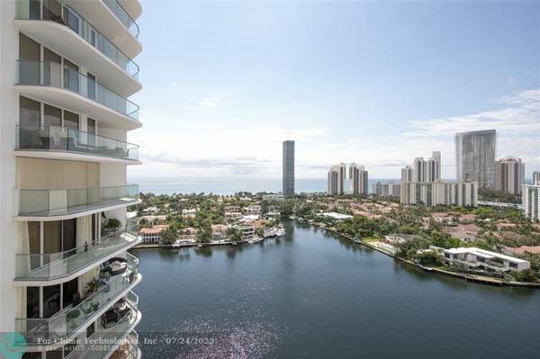 Aventura, FL 33180,19707 Turnberry Way  #22F