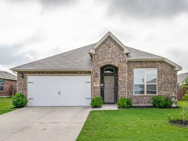 3909 Montecristo Lane, Sanger, TX 76266