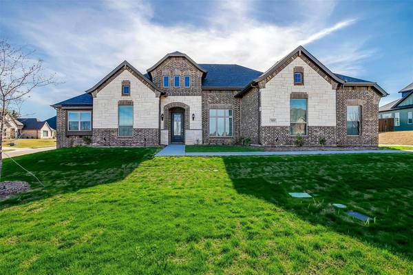 7450 Desert Willow Lane, Ovilla, TX 75154