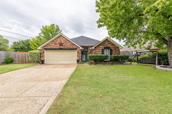 6406 Declaration Drive, Arlington, TX 76002