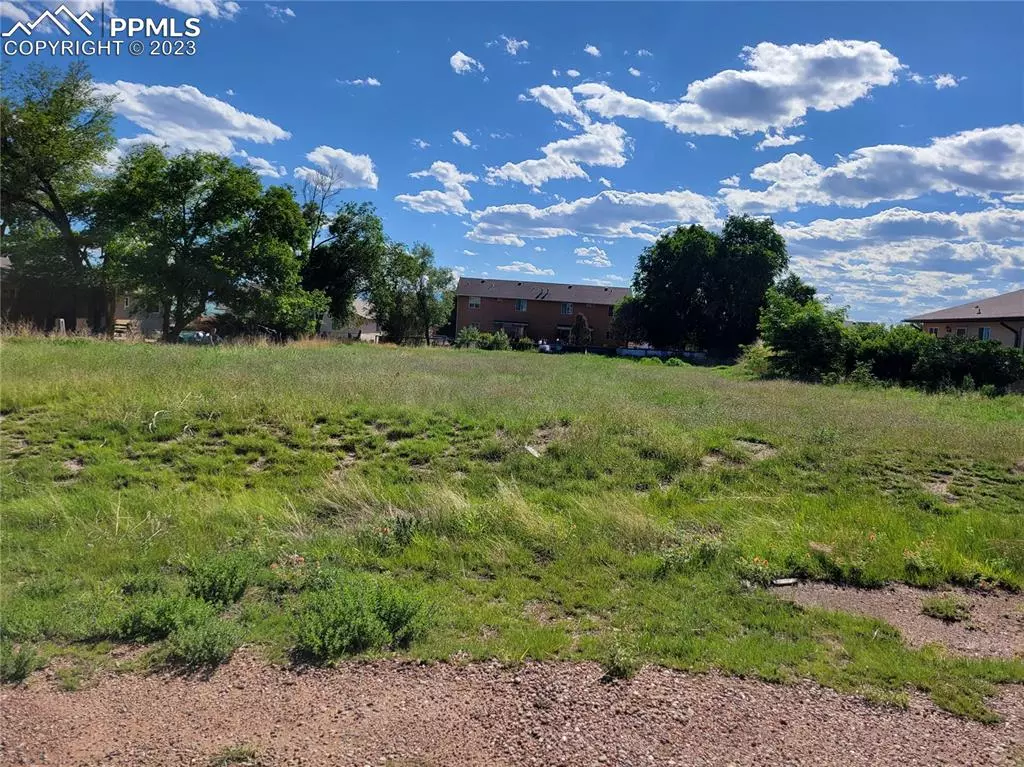 Pueblo West, CO 81007,927 S Knox DR