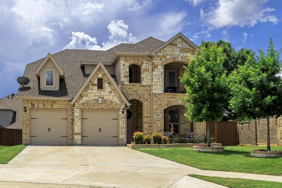 11825 Dixon Drive, Fort Worth, TX 76108