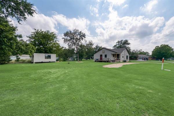 Campbell, TX 75422,301 S Patterson Street