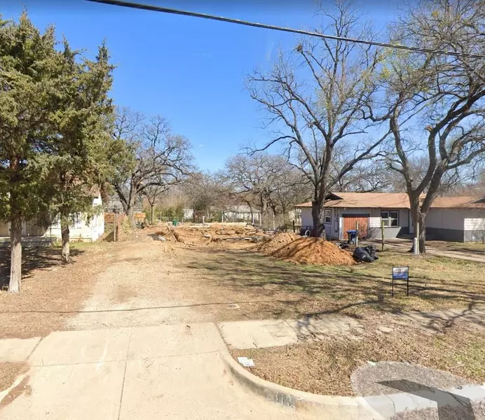 2813 Canton Drive, Fort Worth, TX 76112