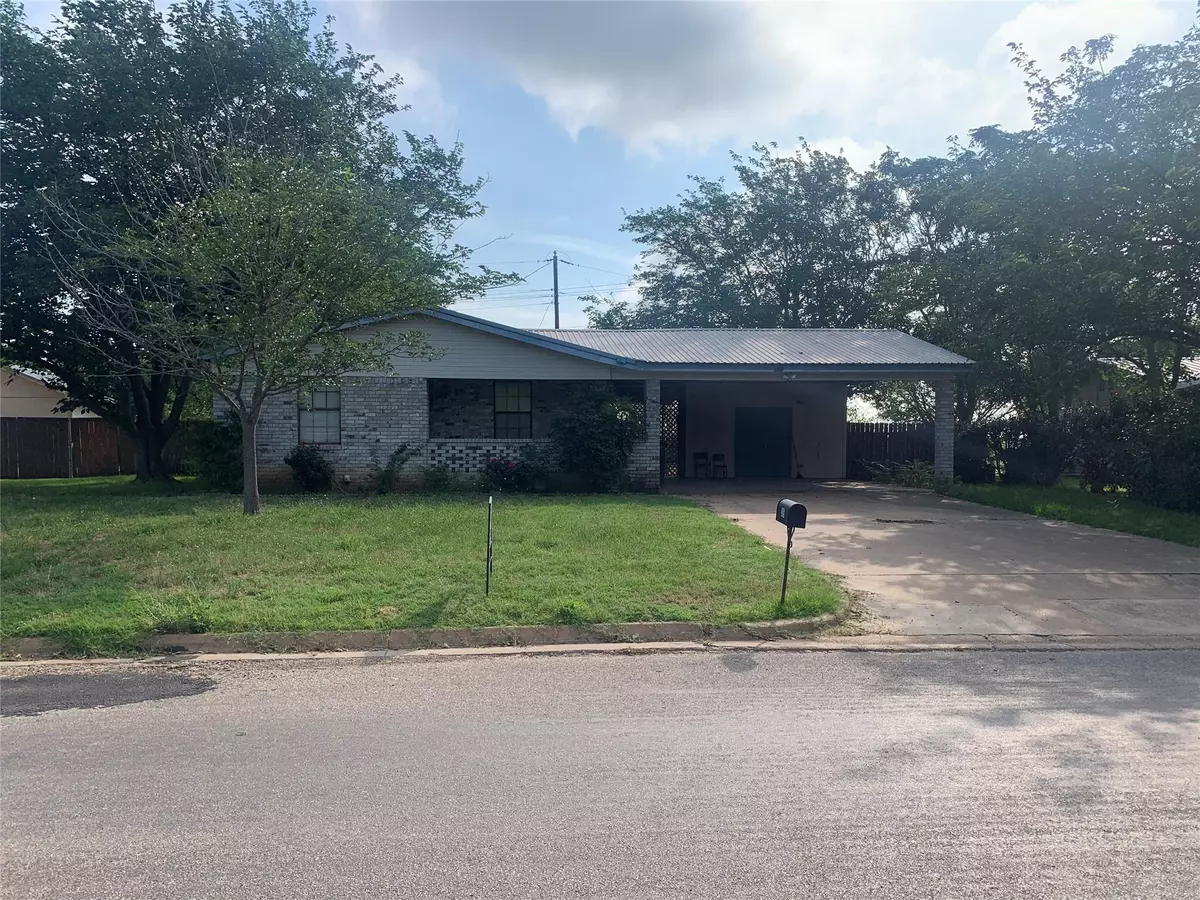 Mcgregor, TX 76657,305 David Davis Drive